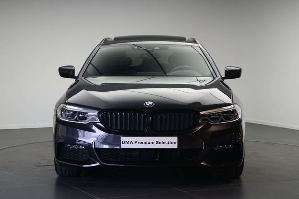 BMW 520i Touring 135 kW image number 2