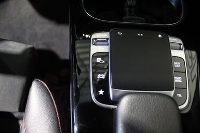 Car image 36