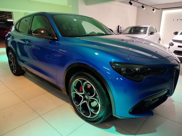 Alfa Romeo Stelvio 2.2 Q4 154 kW image number 4