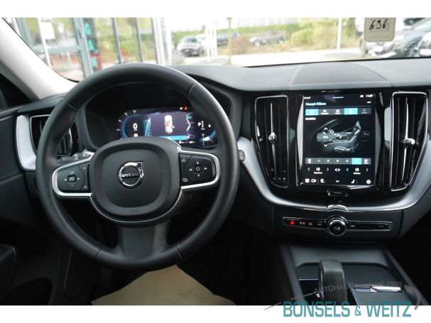 Volvo XC60 B4 Momentum Pro 145 kW image number 7