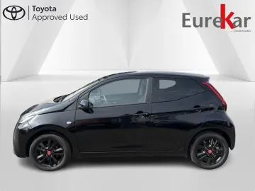 Car image 3