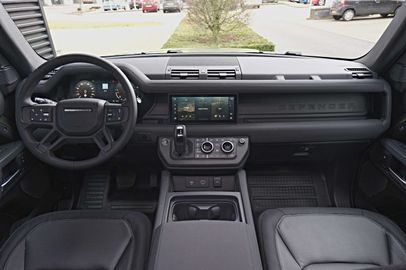 Car image 24