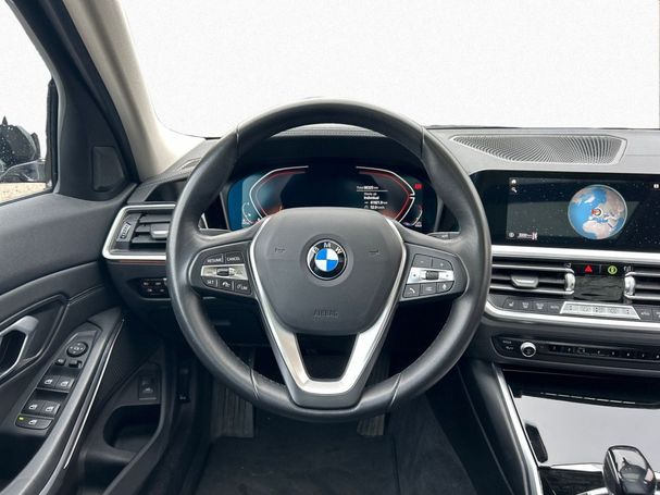 BMW 320d Touring xDrive 140 kW image number 13