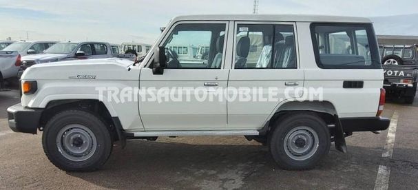 Toyota Land Cruiser 97 kW image number 11