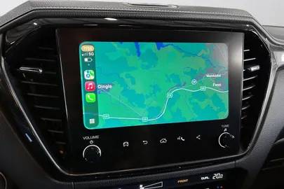 Car image 25