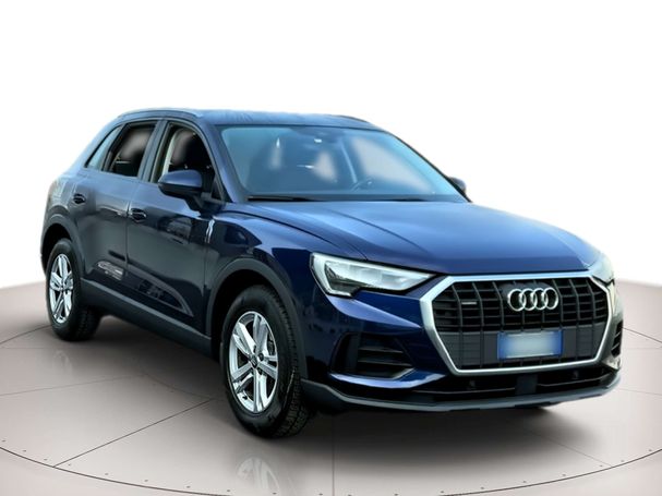 Audi Q3 40 TDI quattro S tronic Business 140 kW image number 2