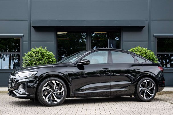 Audi Q8 50 quattro e-tron Sportback 95 kWh 250 kW image number 3