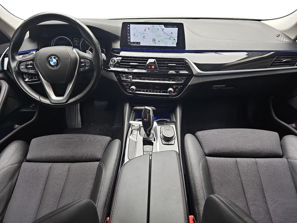 BMW 520i Touring Sport Line 135 kW image number 8