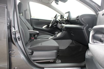 Car image 7