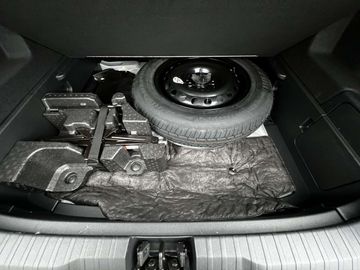 Car image 33