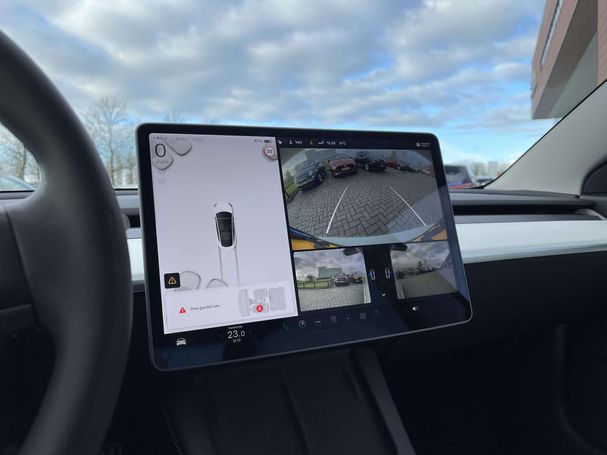 Tesla Model 3 Long Range AWD Dual Motor 258 kW image number 16