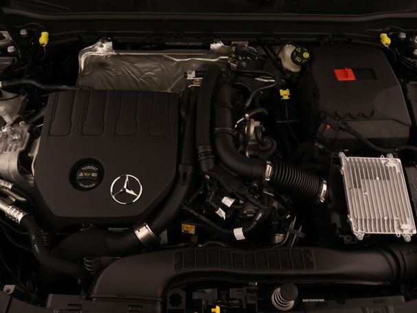 Mercedes-Benz A 180 100 kW image number 36