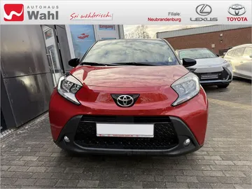 Car image 2