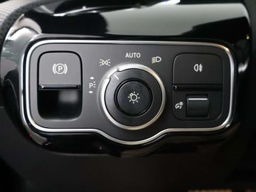 Car image 36