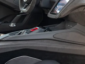 Car image 33