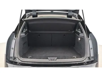 Car image 33