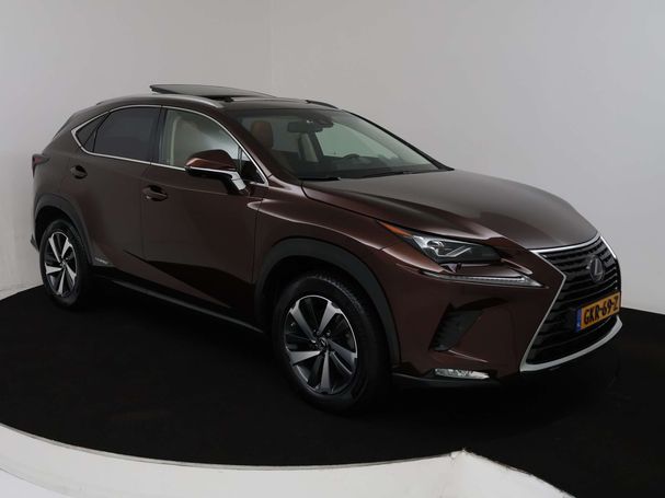 Lexus NX 300 h AWD 145 kW image number 28