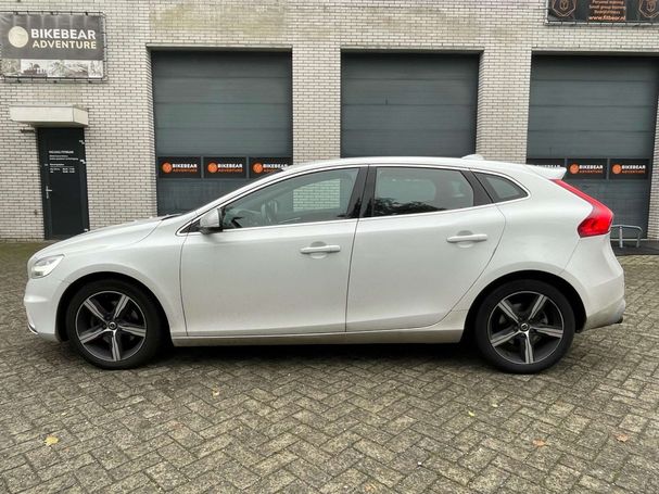 Volvo V40 T4 140 kW image number 15