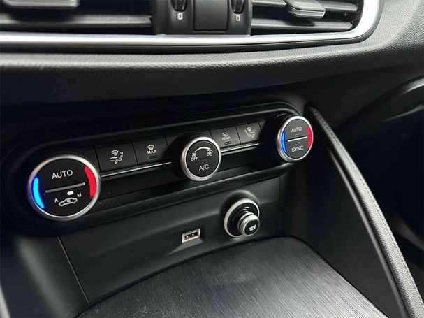 Alfa Romeo Stelvio 2.2 140 kW image number 18