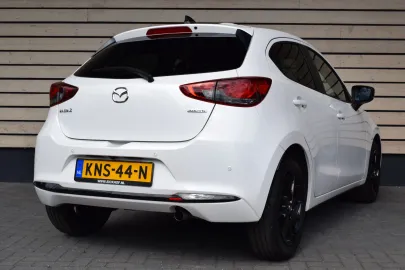 Car image 4