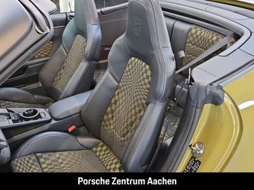 Car image 27
