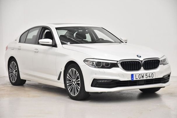 BMW 530 e 185 kW image number 2