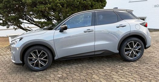 Car image 5
