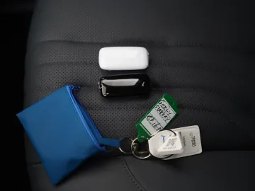 Car image 41