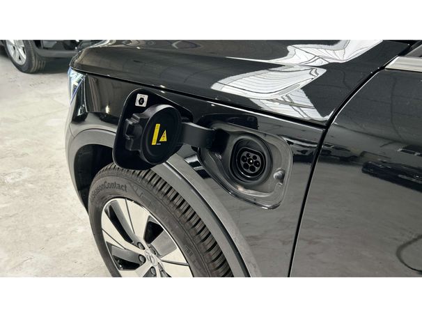 Volvo XC40 Recharge T4 155 kW image number 33