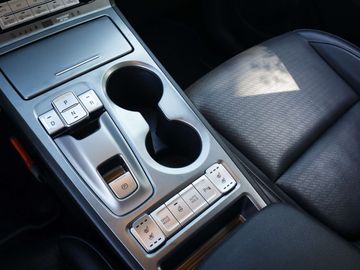 Car image 30