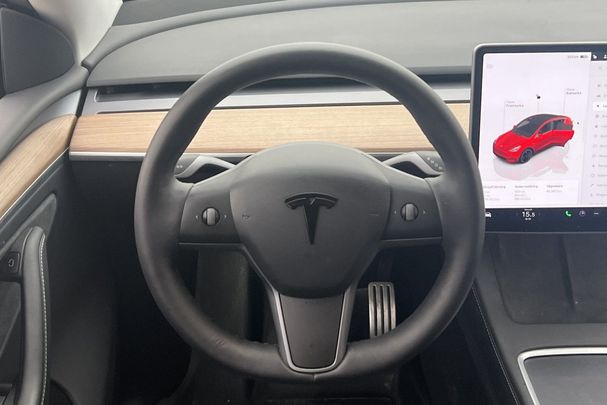 Tesla Model Y Performance AWD 393 kW image number 14