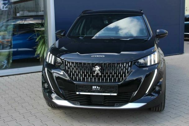 Peugeot 2008 PureTech 130 96 kW image number 1