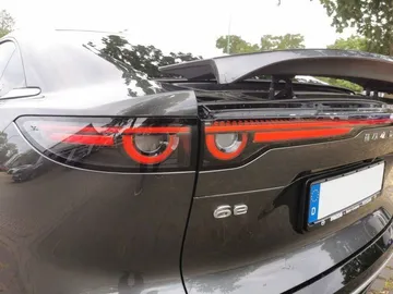 Car image 23