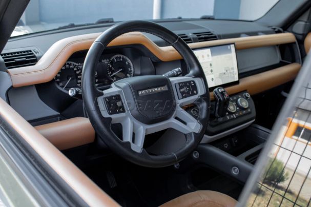 Land Rover Defender AWD 294 kW image number 6