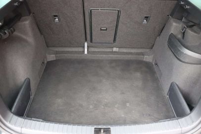 Car image 35