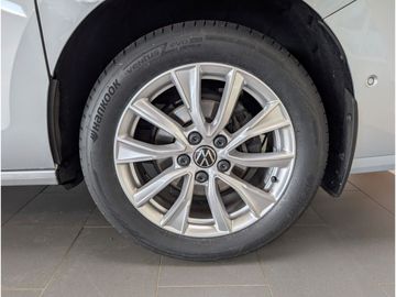 Car image 29