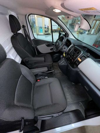 Renault Trafic dCi 92 kW image number 16