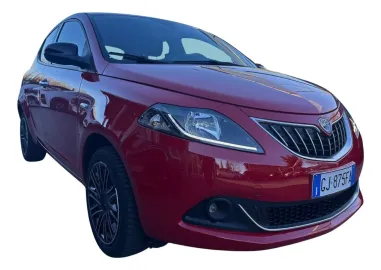 Car image 2