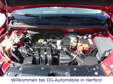 Car image 25