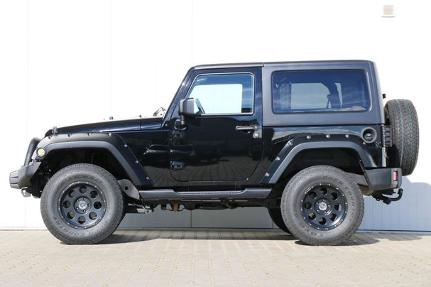 Jeep Wrangler 2.8 CRD Sahara 147 kW image number 4