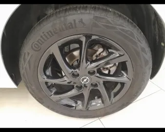 Car image 29