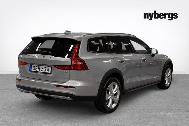 Volvo V60 Cross Country AWD B4 147 kW image number 4