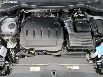 Car image 33