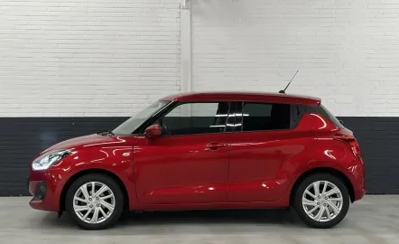 Car image 5