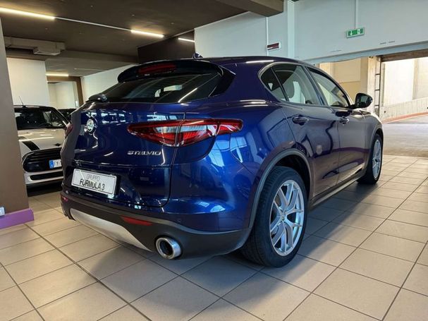 Alfa Romeo Stelvio 2.2 Diesel AT8 140 kW image number 3