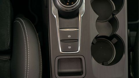 Car image 36