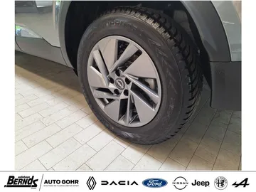 Car image 25