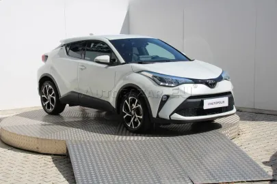 Car image 2