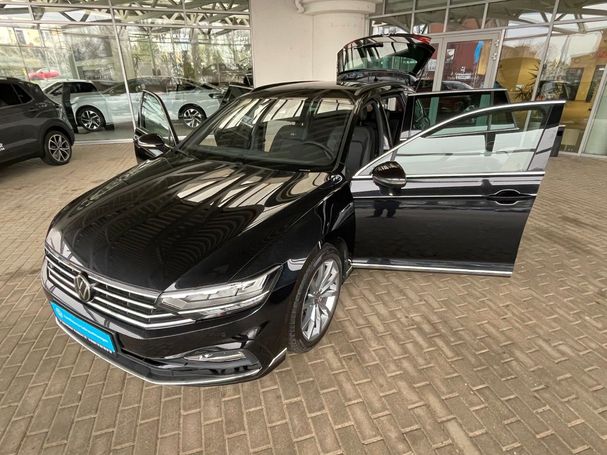 Volkswagen Passat Variant 2.0 TDI R-Line 4Motion DSG 147 kW image number 1