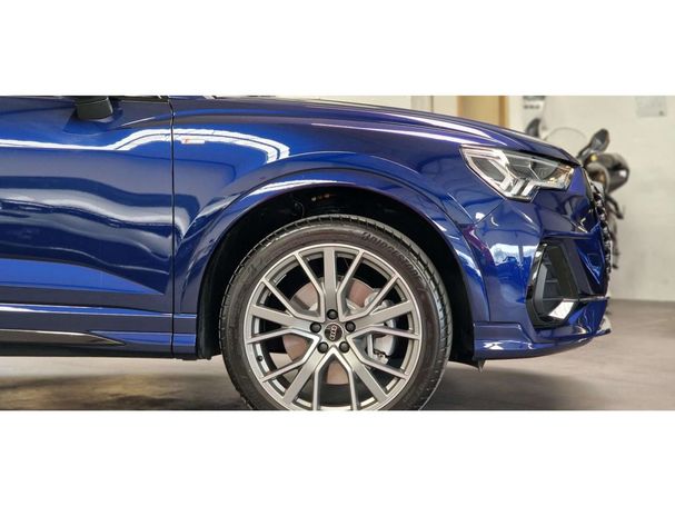 Audi Q3 TFSI S-line 180 kW image number 11